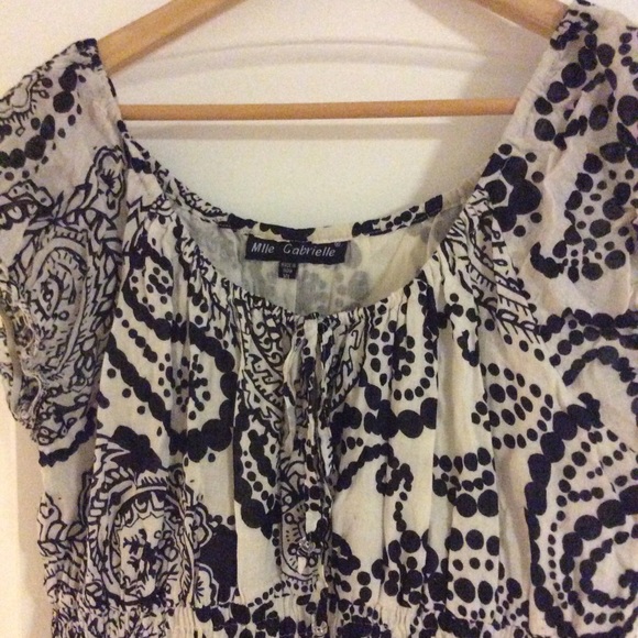 Adorable soft paisley midi dress - Picture 2 of 3